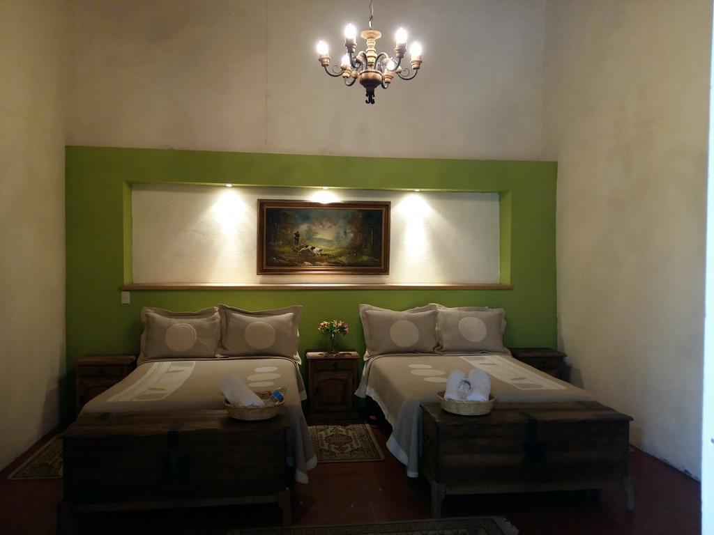 Casa Limonchelo Hotel B&B 모렐리아 외부 사진